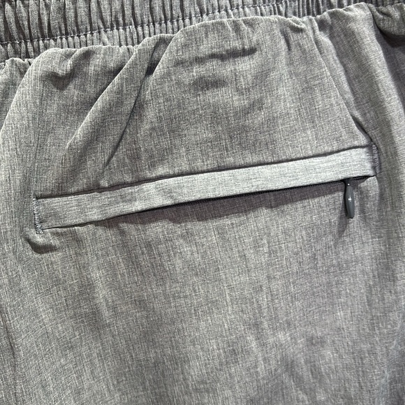 Champion Varsity,Wicking/anti-odor,panty lined,elastic drawcord waist,zip pocket - Picture 6 of 12